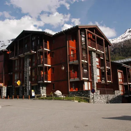 4 Pers - Pied Des Pistes Avec Balcon Et Parking A Val-cenis * Lanslevillard